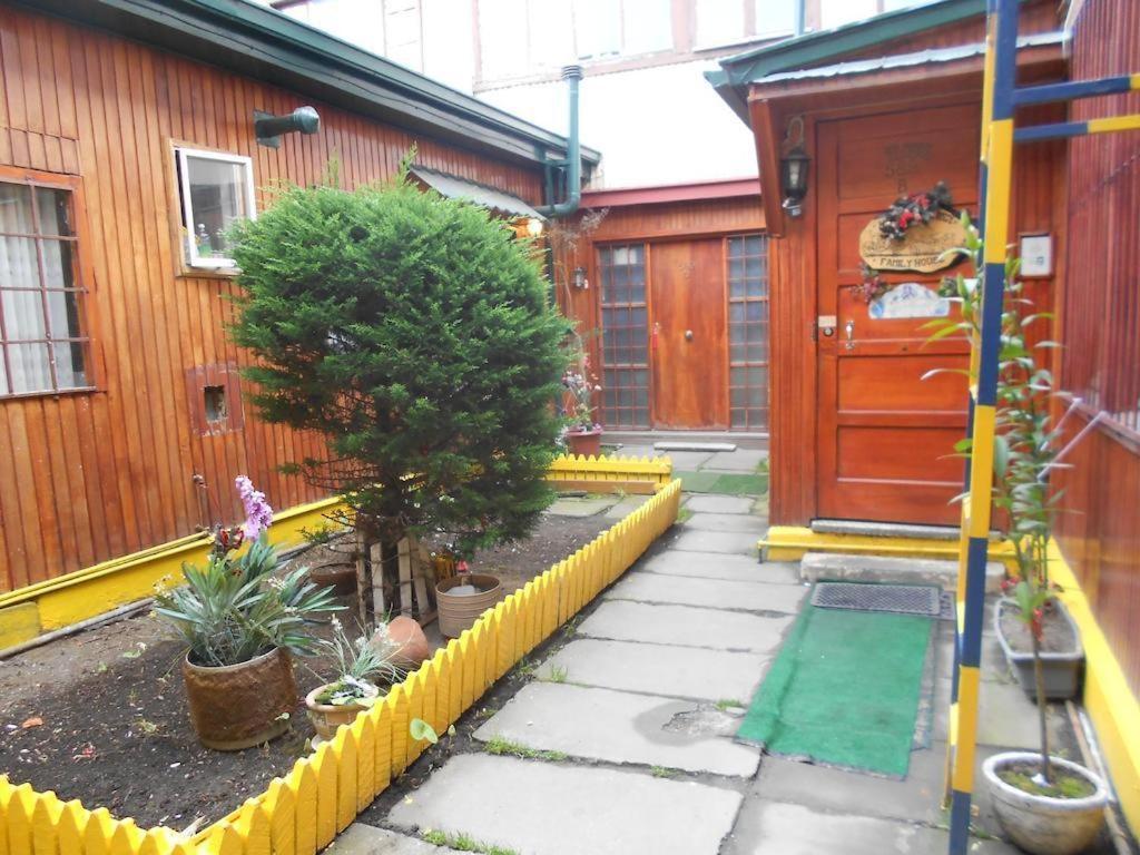 Alojamiento Familiar Rey Bed & Breakfast Punta Arenas Luaran gambar
